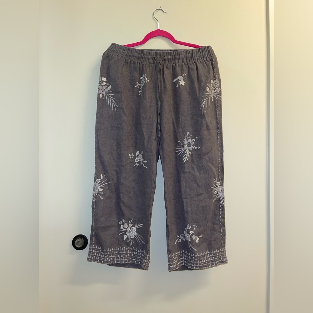 Johnny Was Linen Embroidered Crop Pants size Medium - Picture 4 of 10